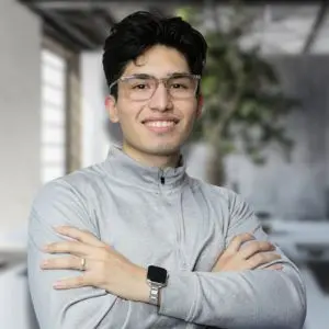 uc_stacked_images_elementor_8dc8caa_item3