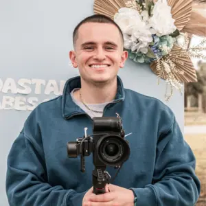 uc_stacked_images_elementor_8dc8caa_item1